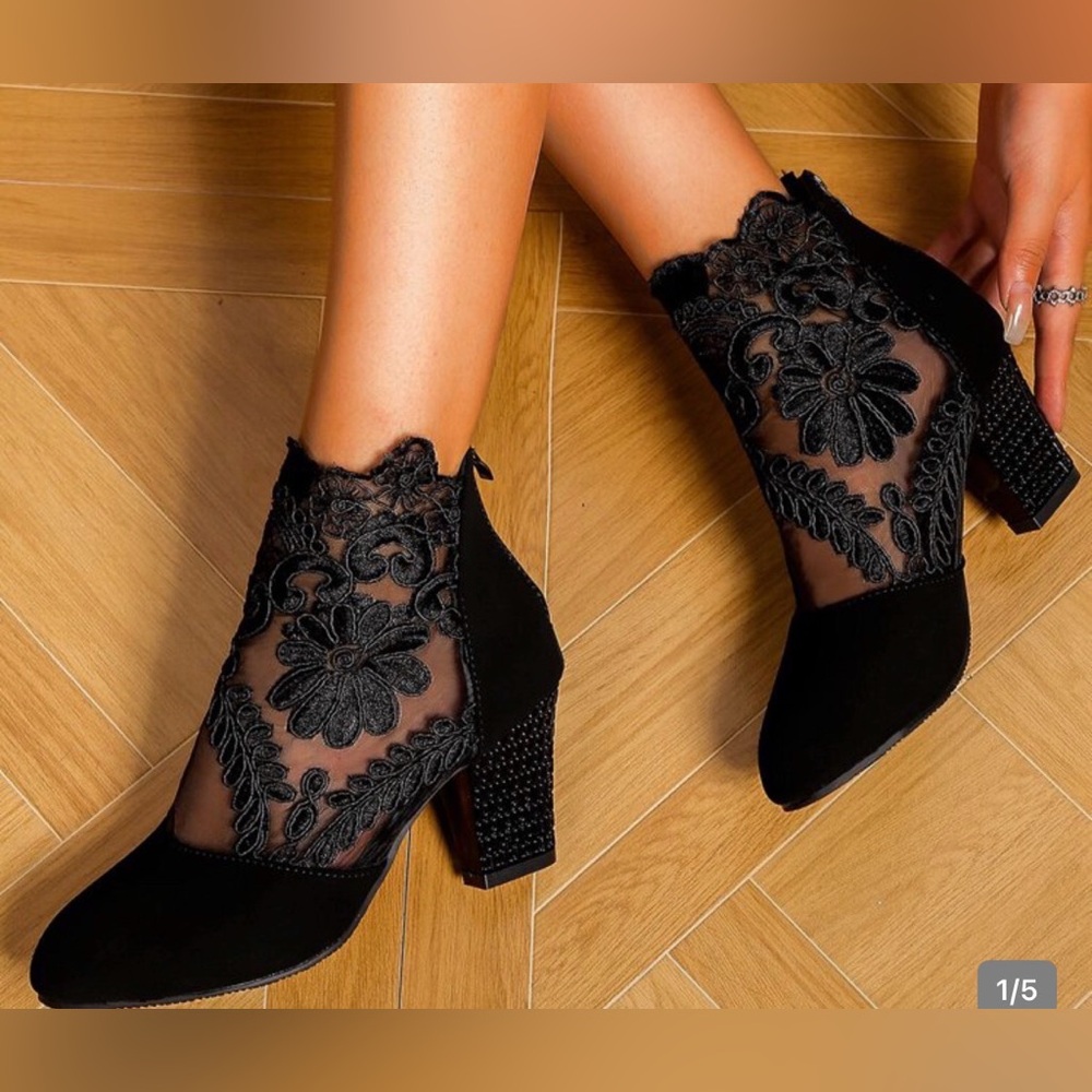 Black Lace Embroidered Ankle Booties | Chunky Heel | Romantic Style